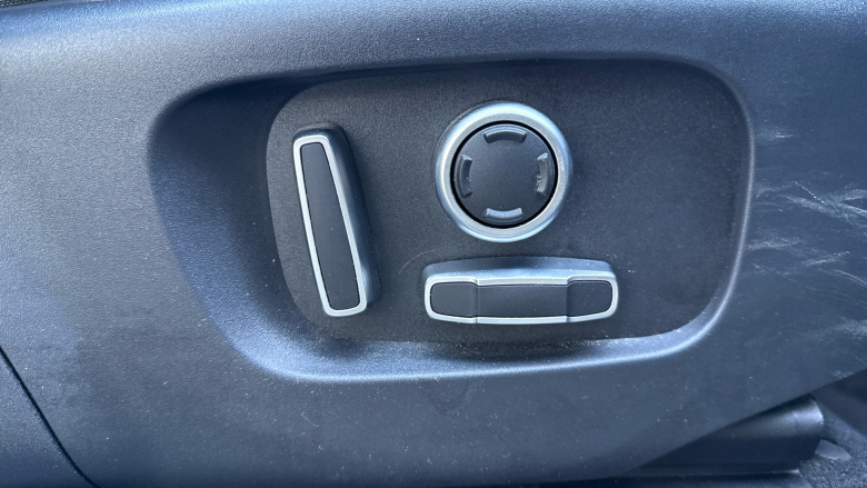 Land Rover Range Rover Evoque 1.5 P300e R-Dynamic SE 5dr Auto Hatchback